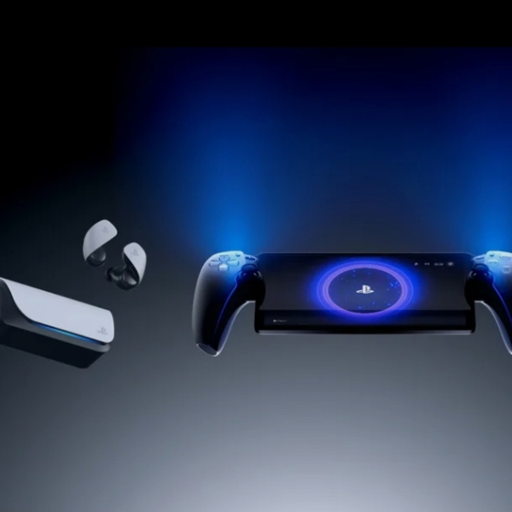 Sony PlayStation Portal & Pulse Bud Headphones Bundle - Picture 7 of 7